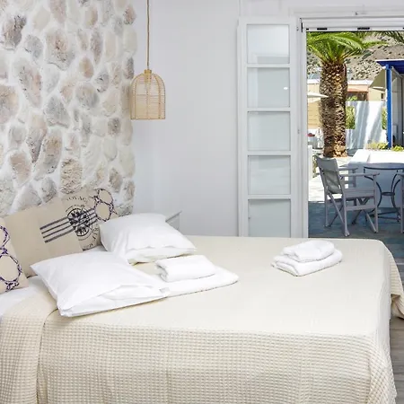 Ξενοδοχείο με διαμερίσματα ρέμβη 4*